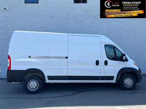 Used 2025 RAM ProMaster 3500 w/ Convenience Group image 7