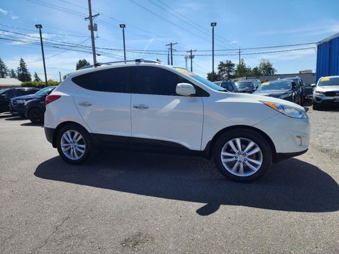 Used 2013 Hyundai Tucson Limited AWD/4WD image 4