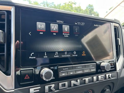 Certified 2025 Nissan Frontier SV RWD image 36
