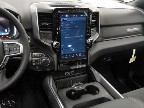 New 2026 RAM 1500 4x4 Crew Cab image 20