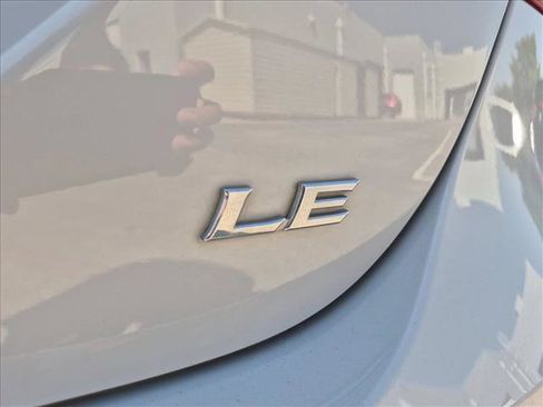 Used 2022 Toyota Camry LE FWD image 14