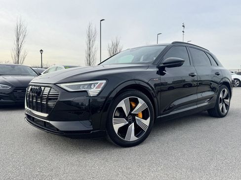 Certified 2022 Audi e-tron Premium Plus image 1