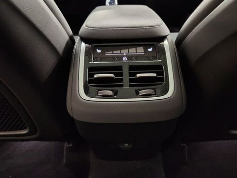 Used 2026 Volvo XC90 B5 Plus w/ Protection Package Premier AWD/4WD image 31