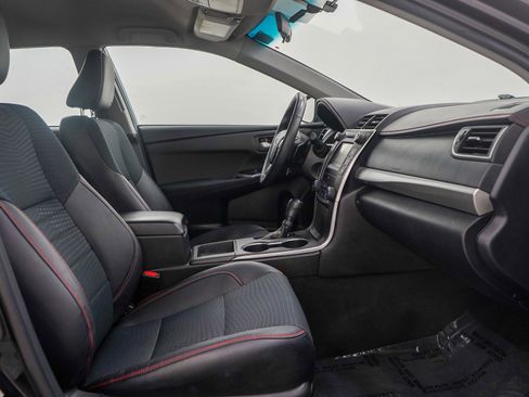 Used 2015 Toyota Camry SE FWD image 11