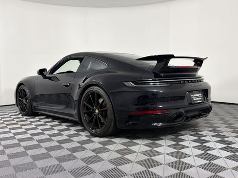 Certified 2024 Porsche 911 Carrera T RWD image 3