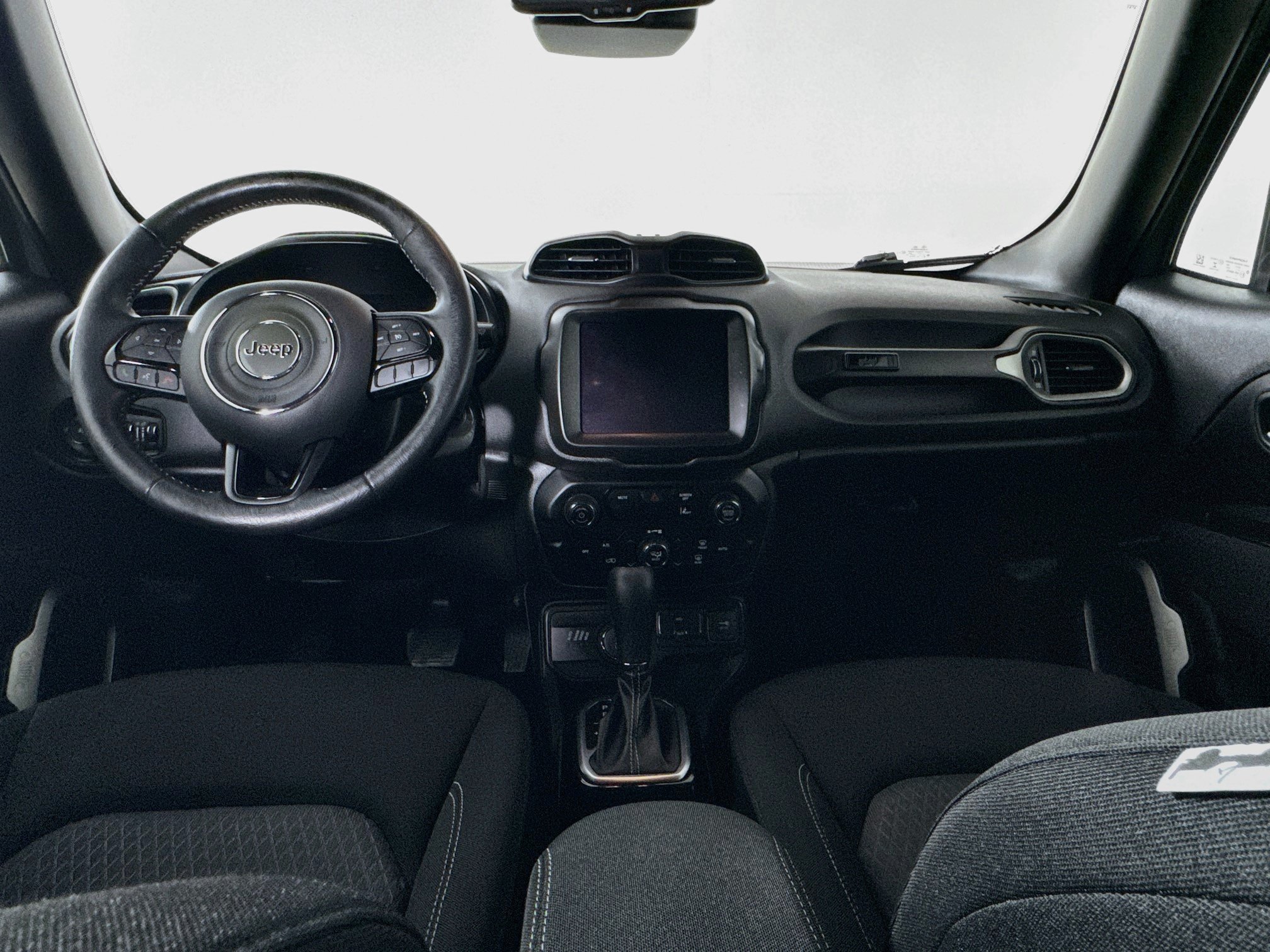 Certified 2021 Jeep Renegade Latitude AWD/4WD image 13
