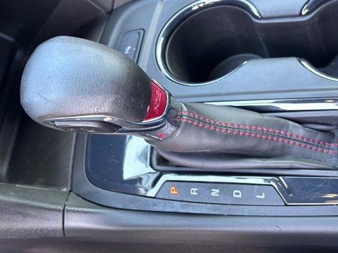Used 2023 Chevrolet Equinox RS w/ RS Leather Package FWD image 30