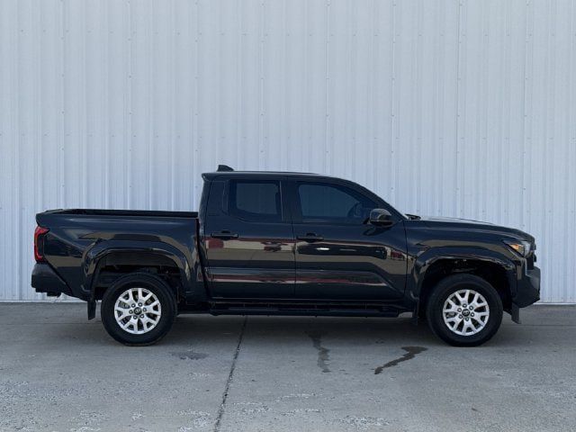 Used 2024 Toyota Tacoma SR5 RWD image 3