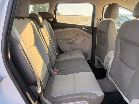 Used 2015 Ford Escape SE FWD image 20