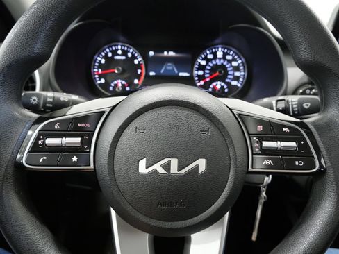 Used 2024 Kia Forte LXS w/ LXS Technology Package FWD image 16