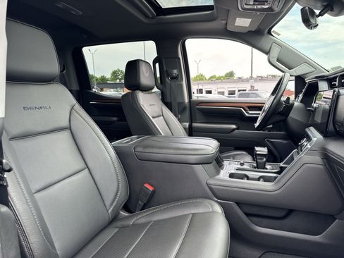 Used 2023 GMC Sierra 1500 Denali w/ Denali Reserve Package AWD/4WD image 27