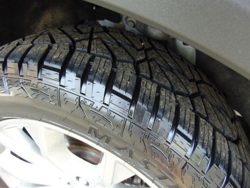 Used 2021 Ford Explorer Limited image 54