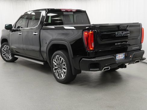 Certified 2025 GMC Sierra 1500 Denali Ultimate AWD/4WD image 6