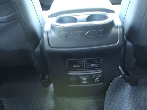 Used 2019 Nissan Titan SV w/ SV Convenience Package AWD/4WD image 35