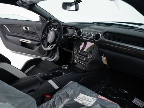 Used 2022 Ford Mustang Shelby GT500 w/ Carbon Fiber Track Pack RWD image 37
