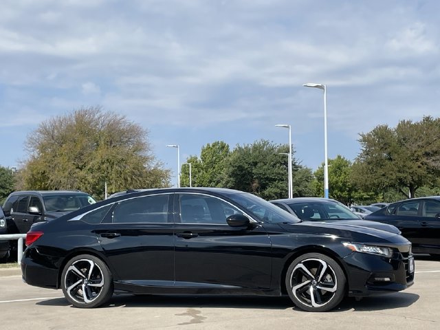 Used 2019 Honda Accord Sport image 3