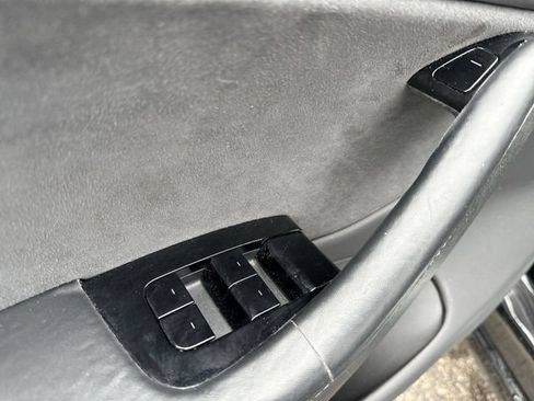 Used 2019 Tesla Model 3 Long Range RWD image 13