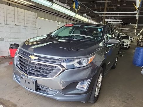 Used 2018 Chevrolet Equinox LT AWD/4WD image 3