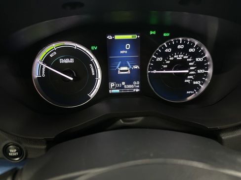 Used 2021 Subaru Crosstrek Hybrid w/ Moonroof Package w/Navigation AWD/4WD image 25