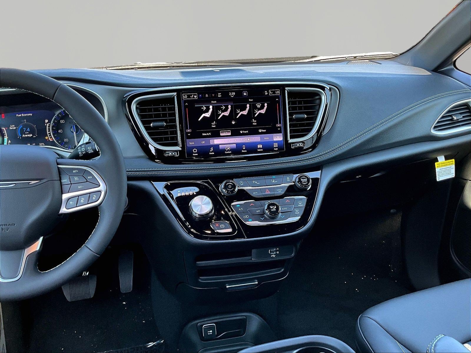 New 2027 Chrysler Pacifica Select AWD/4WD image 11