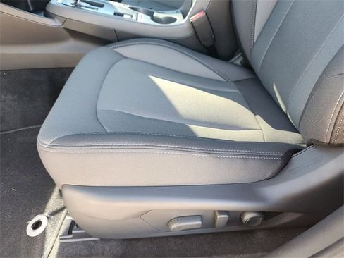 New 2026 Subaru Crosstrek 2.0i Premium image 18