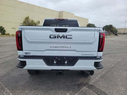New 2026 GMC Sierra 2500 Denali Ultimate w/ Max Trailering Package image 6
