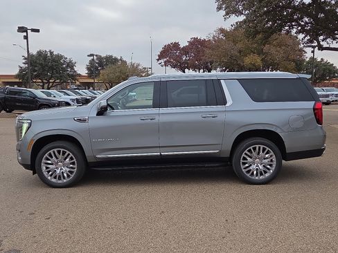 New 2026 GMC Yukon XL Denali image 2