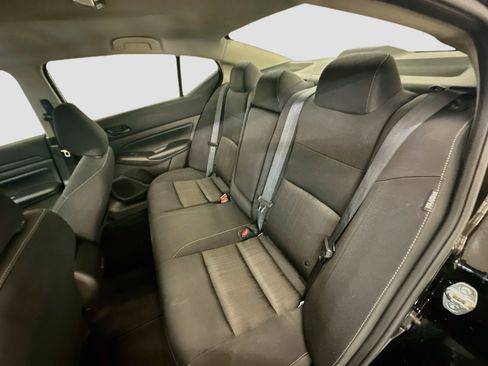 Used 2025 Nissan Altima 2.5 SV FWD image 28