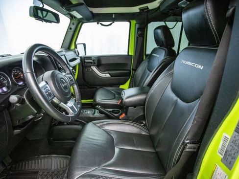 Used 2017 Jeep Wrangler Unlimited Rubicon image 18
