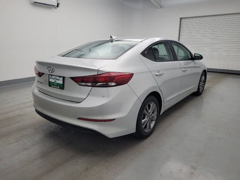 Used 2017 Hyundai Elantra SE FWD image 9
