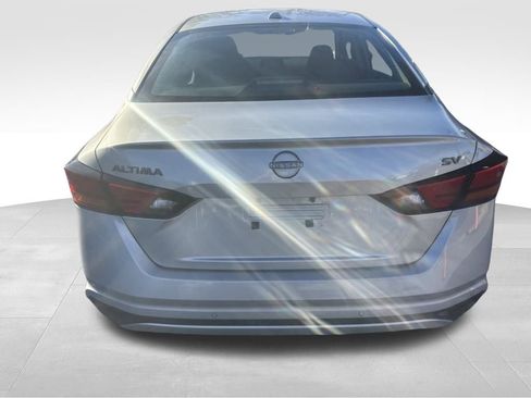 Used 2024 Nissan Altima 2.5 SV image 20