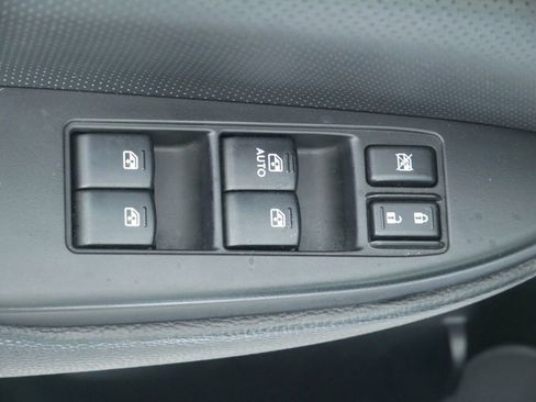 Used 2013 Subaru Legacy 2.5i Limited AWD/4WD image 21
