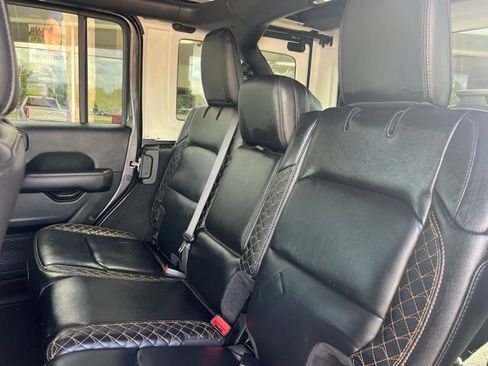 Used 2021 Jeep Wrangler Unlimited Sahara AWD/4WD image 25