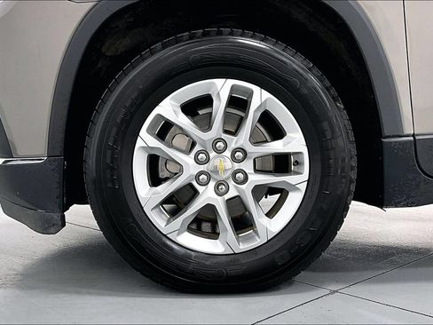 Used 2019 Chevrolet Traverse LT FWD image 10