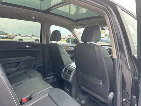 Used 2021 Volkswagen Atlas SE image 20