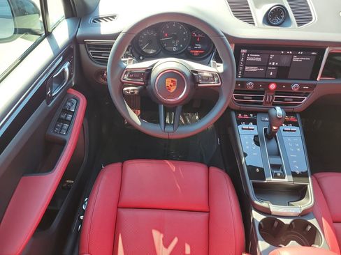 New 2026 Porsche Macan image 21