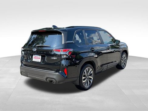 Used 2025 Subaru Forester Touring AWD/4WD image 7