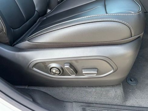 New 2026 Jeep Grand Cherokee Limited image 38