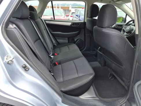 Used 2019 Subaru Outback 2.5i AWD/4WD image 30