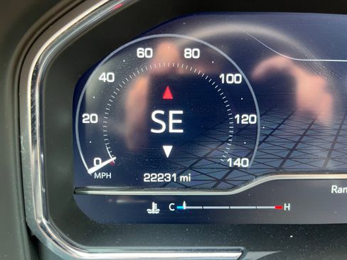 Used 2025 GMC Sierra 1500 Denali Ultimate image 2