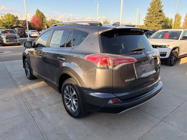 Used 2017 Toyota RAV4 XLE w/ Convenience Package AWD/4WD image 4