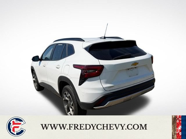 Used 2025 Chevrolet Trax LT FWD image 35