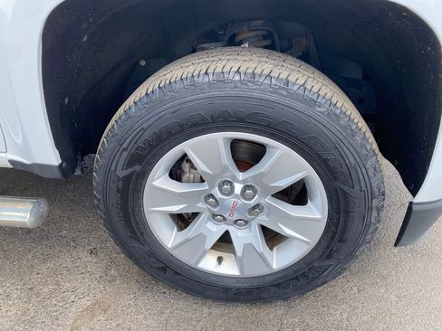 Used 2015 GMC Canyon SLE w/ SLE Convenience Package AWD/4WD image 29