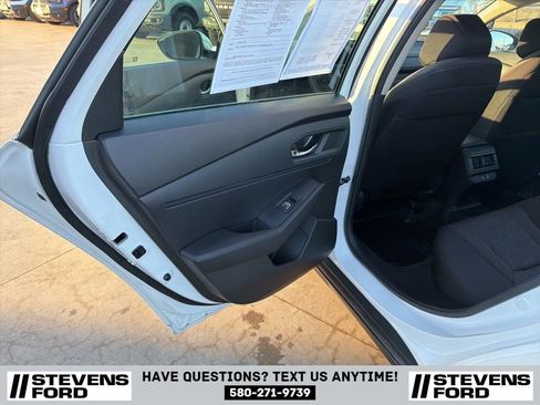 Used 2025 Honda Accord LX image 31