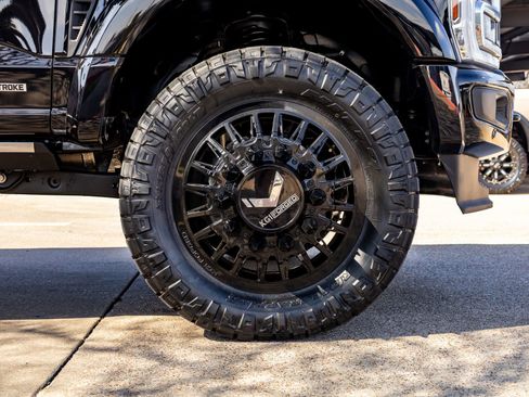 Used 2025 Ford F450 Platinum image 12