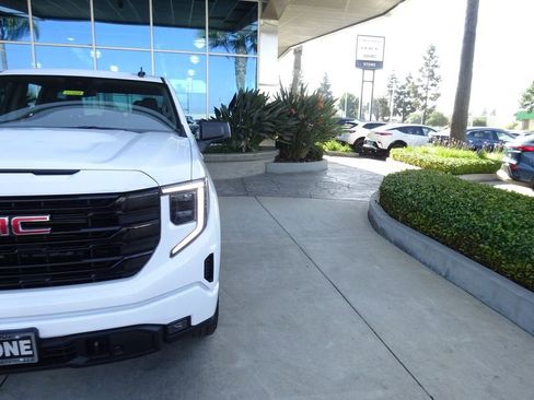 New 2026 GMC Sierra 1500 Elevation AWD/4WD image 31