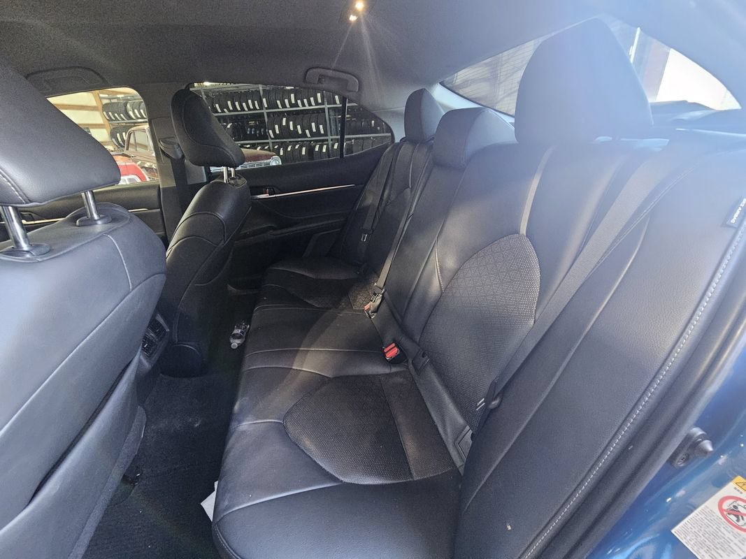 Used 2018 Toyota Camry XSE FWD image 12