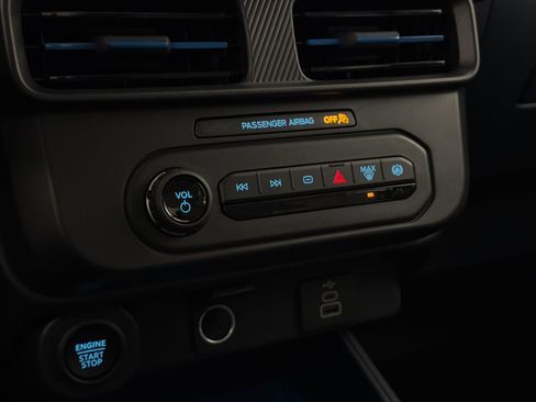 New 2025 Ford Maverick XLT w/ XLT Luxury Package image 25