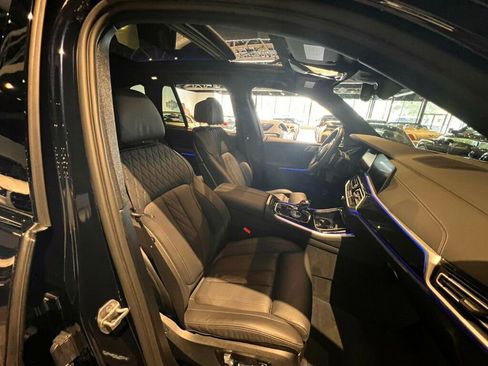 Used 2022 BMW X5 M50i w/ Executive Package AWD/4WD image 31