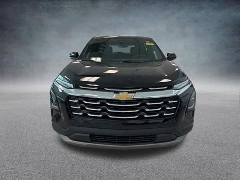New 2026 Chevrolet Equinox LT w/ Convenience Package II AWD/4WD image 3